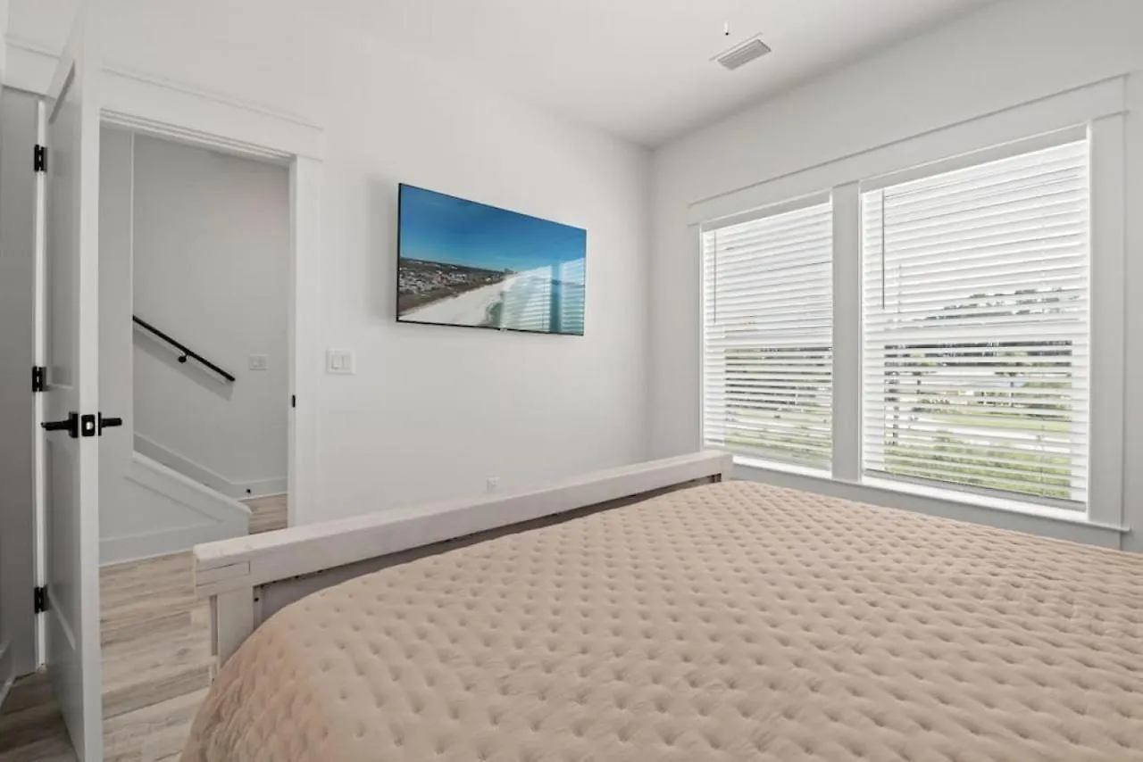 Lighthouse Landing-Your New Coastal Haven Just A Short Walk To The Waves Villa Panama City Beach ABD